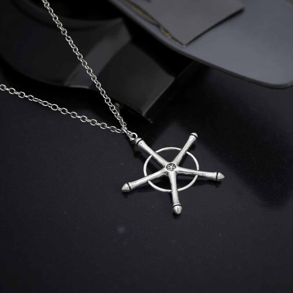 Anime Bleach Quincy Ishida Uryuu Necklace Cosplay Alloy Choker Chain Ginrei Gojiaku Amulet Pendant Necklace Jewelry Accessories